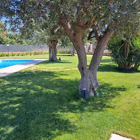 Rosmat's House Willa Conversano